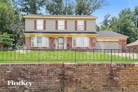 Building Photo - 2097 Meadowview Ln