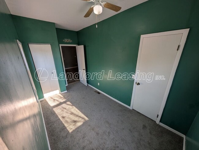 Building Photo - Comfortable 2-Bedroom Ranch with Amish-Built 2-Car Garage