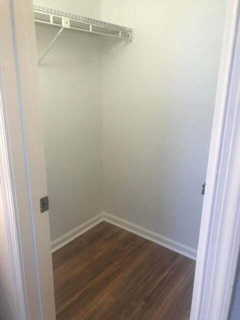 Building Photo - 4101 Oak Terrace Dr