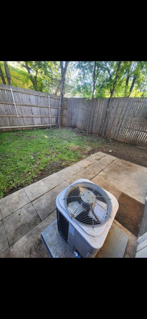 Building Photo - LIVINGSTON2709-11