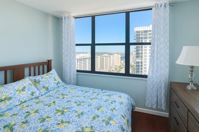 Building Photo - 2401 S Ocean Dr