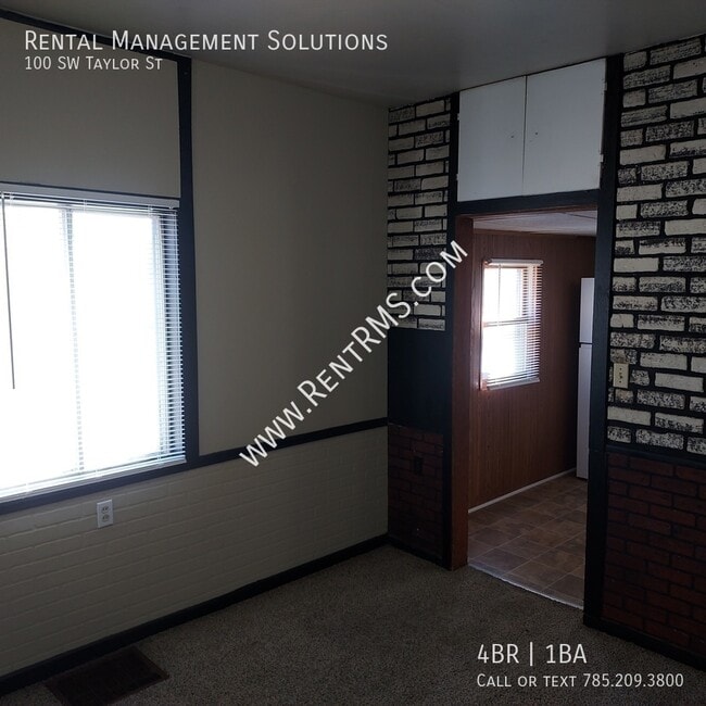 Building Photo - 100 SW Taylor St