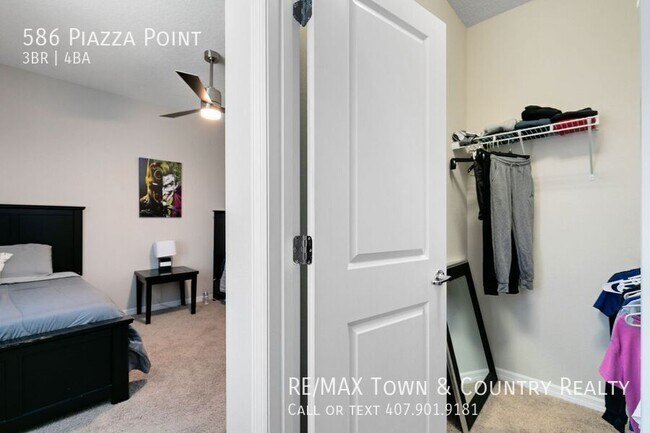 Building Photo - 586 Piazza Point