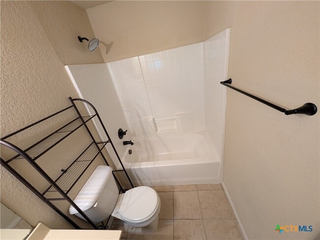 Building Photo - 669 Creekside Cir