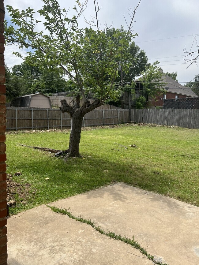 Building Photo - 361 Heirloom Dr