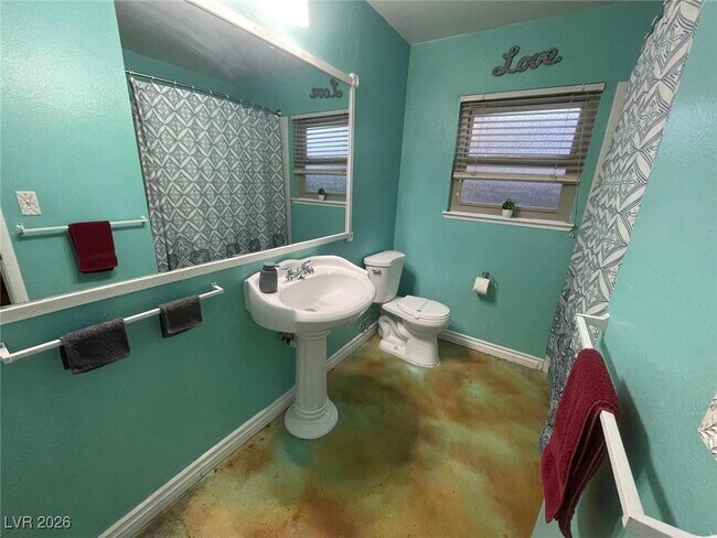 Building Photo - 5243 S Placentia Pkwy