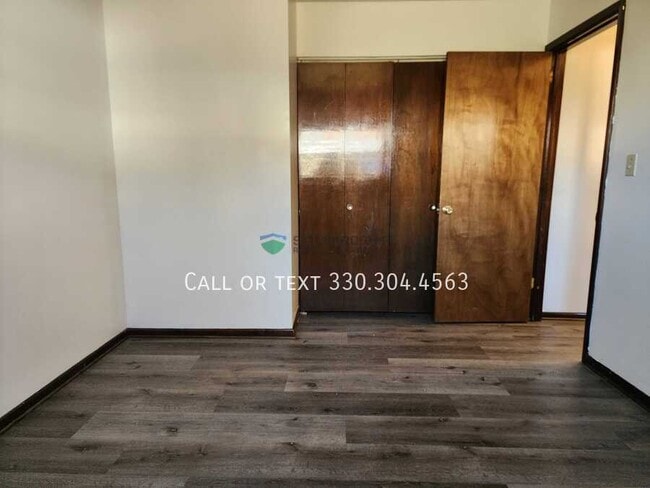 Building Photo - 285 Villa St