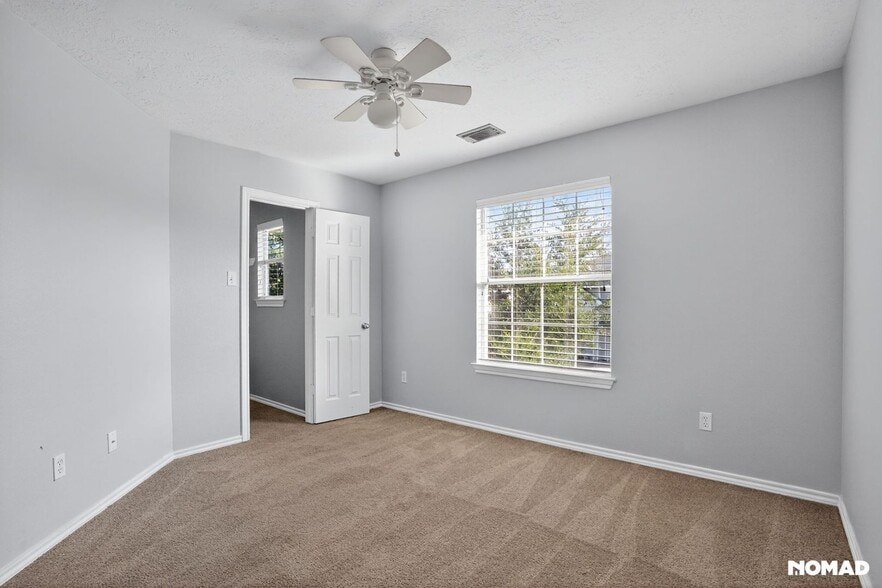Building Photo - 6107 Shelbourne Park Ln