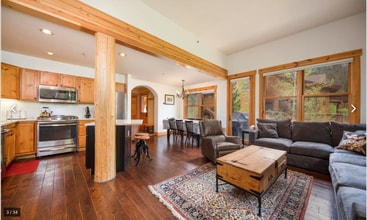 Building Photo - 42 Trappers Crossing Trl