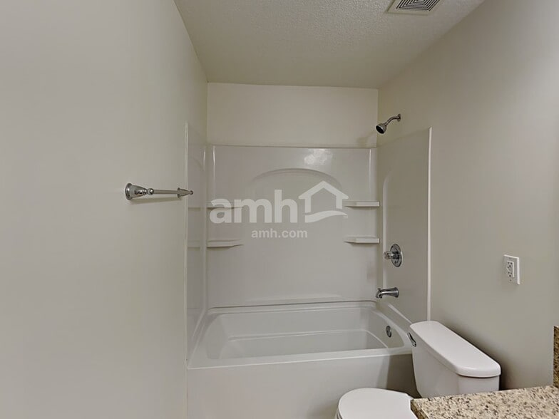 Building Photo - 1236 Nochaway Dr