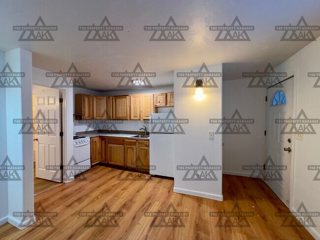 Building Photo - West Fifth Avenue