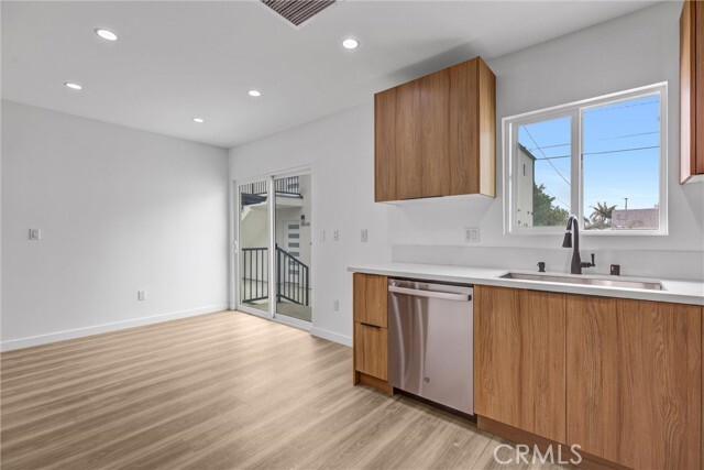Building Photo - 18152 Sunburst St