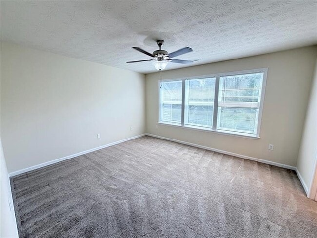 Building Photo - 525 Gala Dr