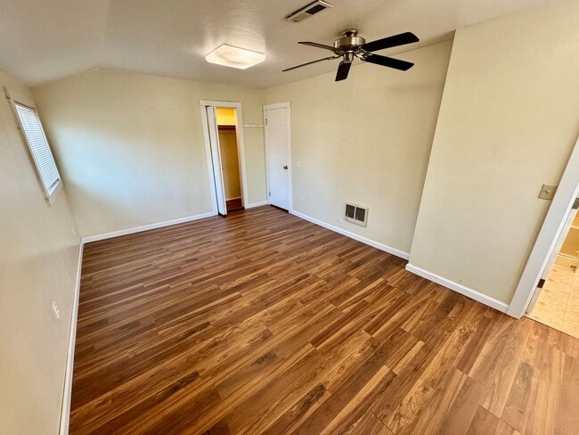 Building Photo - Pet-Friendly Home Conveniently Located Nea...