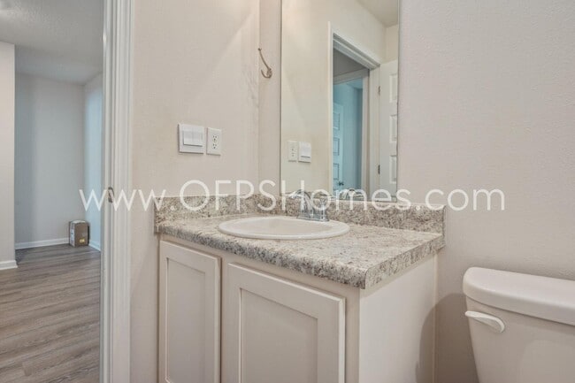 Building Photo - 6705 Sarah Ann Way