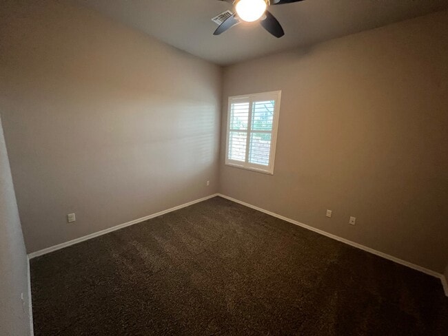 Building Photo - 14466 E Flamingo Cres Pl