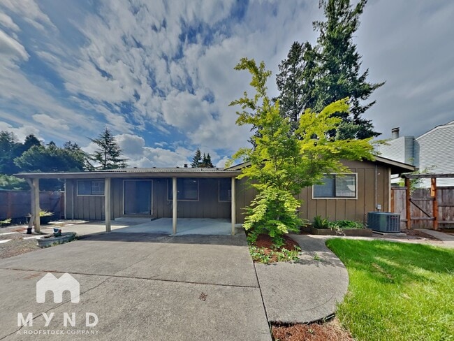 Building Photo - 19225 SW Prospect Pl