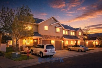 Building Photo - Beautiful 3 Bedroom Townhome End Unit in Draper!