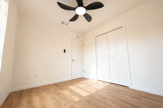 Building Photo - 1815 Gracy Farms Ln