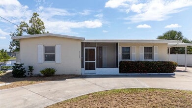 Building Photo - RENT THIS CANAL FRONT HOME WITH ZERO DEPOSIT DOWN