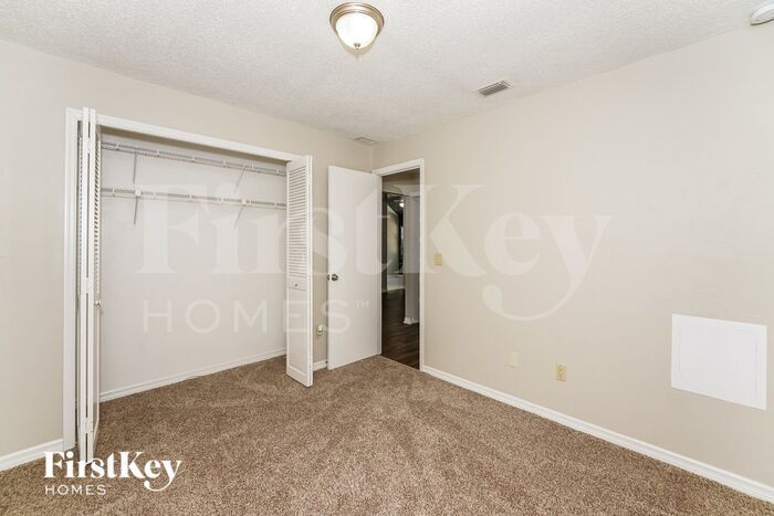 Building Photo - 142 Pepperdine Dr