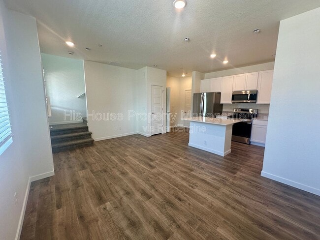 Building Photo - 3957 Pinnacles Ct