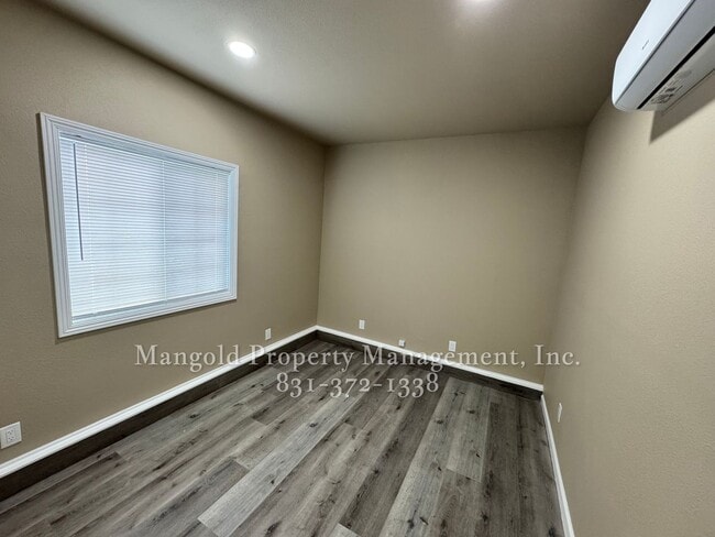 Building Photo - 1317man