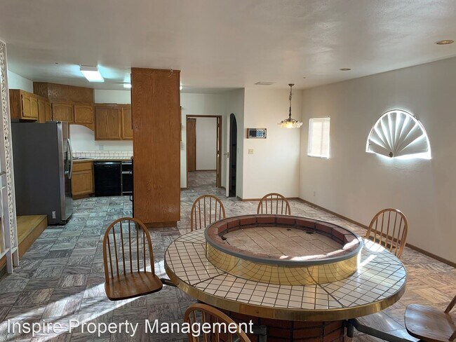 Building Photo - 3 br, 2.5 bath House - 7696 Elwood Street