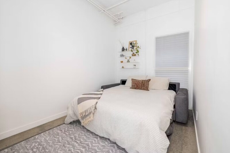 Building Photo - 730 29th St