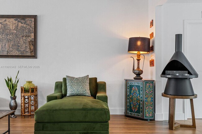 Building Photo - 9517 Bay Dr