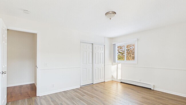 Building Photo - 10213 W 34th St