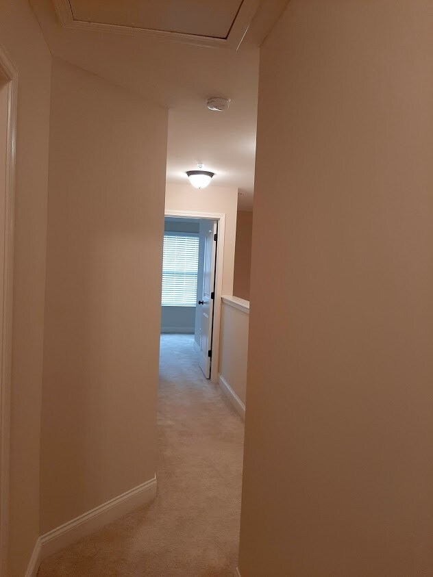 Building Photo - 105 Ambassador Private Cir