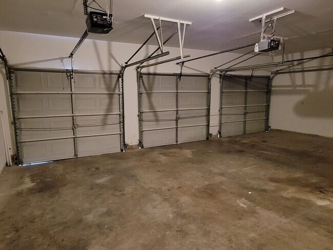 Building Photo - HUGE 4-5 BEDROOM IN HARKER HEIGHTS - OVER 2700 SQ FT