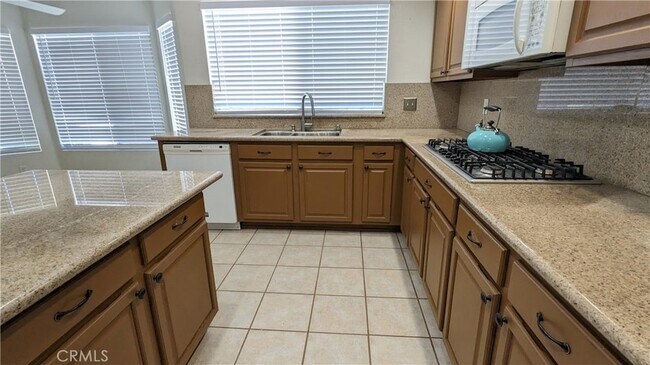 Building Photo - 40342 Corte Campeon