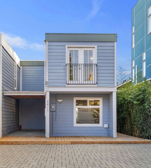 Building Photo - 2411 S Norman St