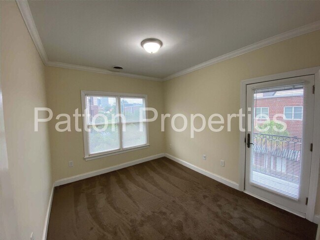 Building Photo - 1308 Pulaski St