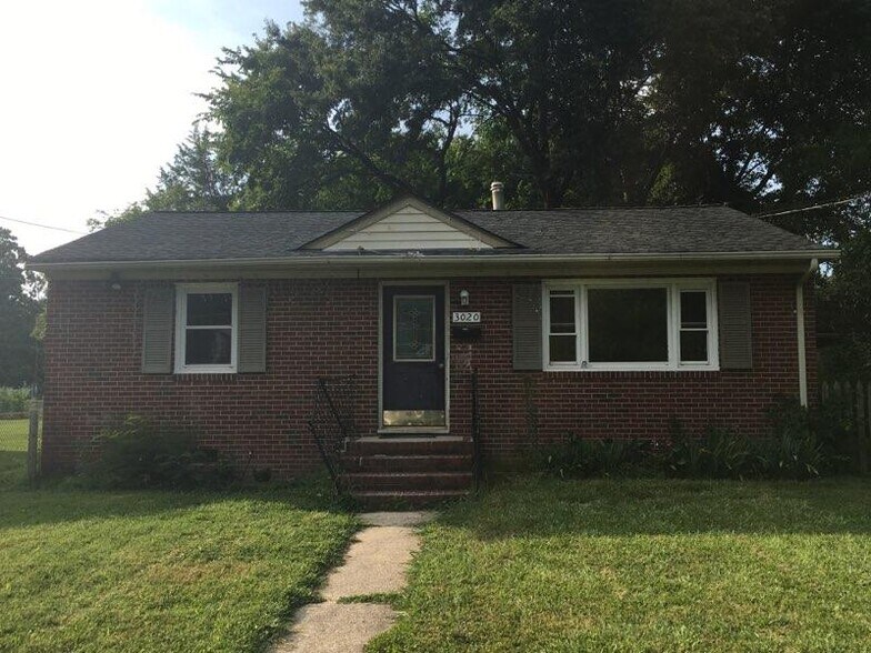 Primary Photo - 3020 Putney Rd