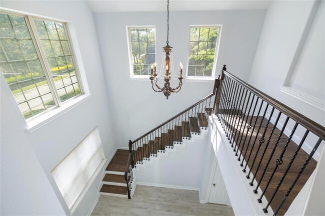 Building Photo - 90 Panterra Way