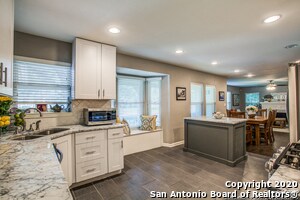 Building Photo - 240 Calumet Pl