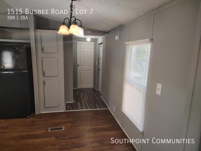Building Photo - 1515 Busbee Rd