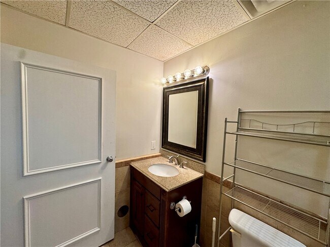 Building Photo - 241 Norris Dr