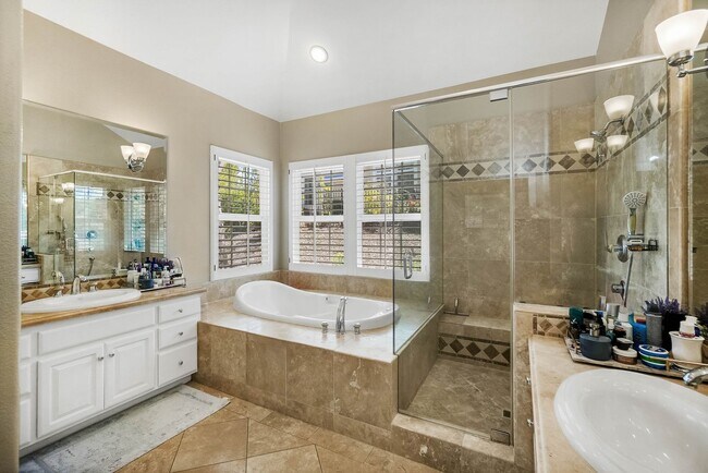 Building Photo - 3441 Torlano Pl