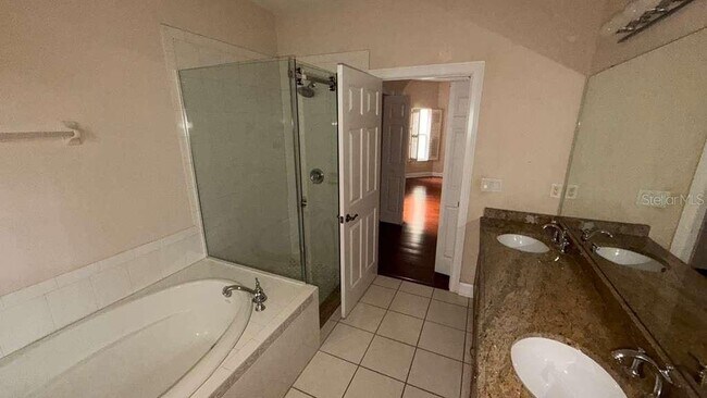 Building Photo - 7181 Regina Way