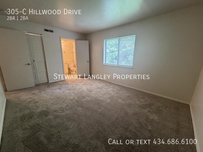 Building Photo - 305 Hillwood Dr