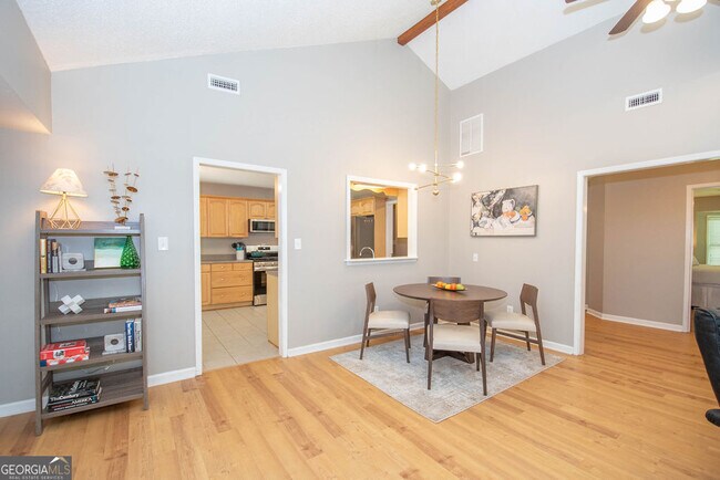 Building Photo - 103 Burnham Rise
