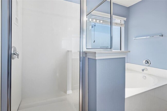 Building Photo - 700 Mandarin Flyway