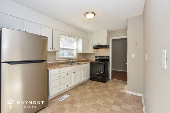 Building Photo - 4015 Glendale Ln NW