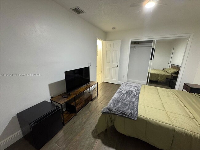 Building Photo - 256 NW 82nd Terrace