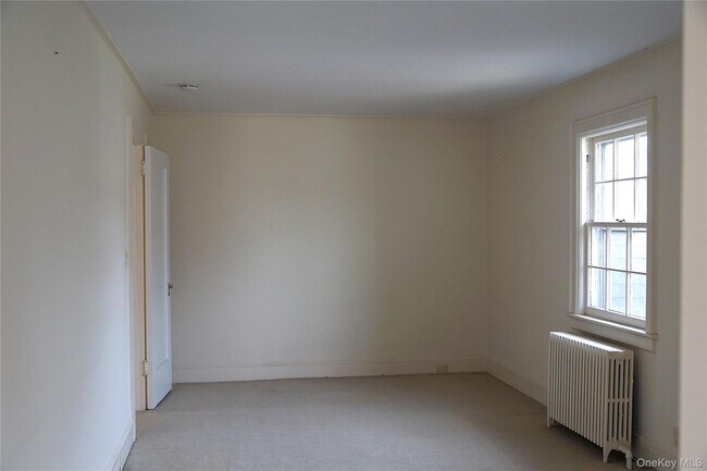 Building Photo - 16 Bon Air Ave