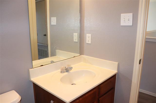 Building Photo - 2304 Heads And Tails Ln